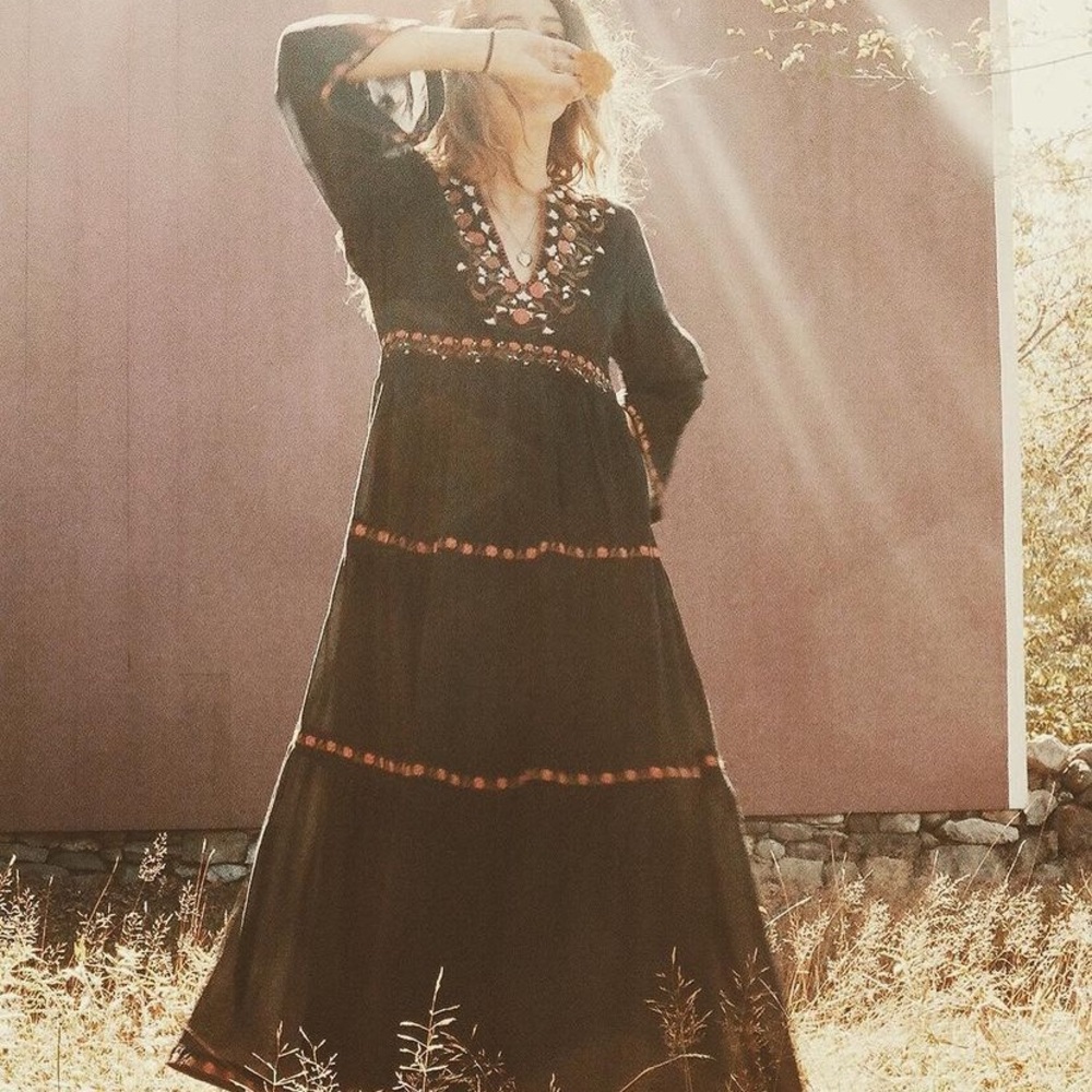 Doen Daffodil Embroidered Dress